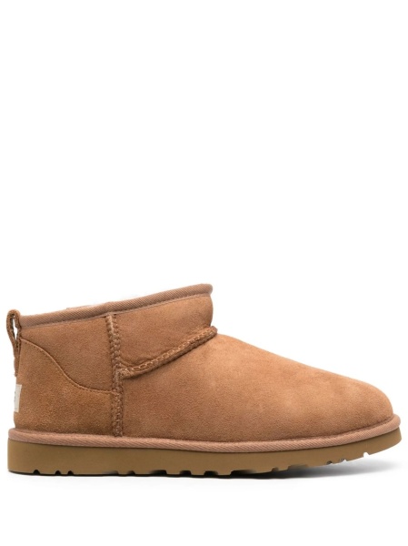 Bocanci UGG neutri din piele