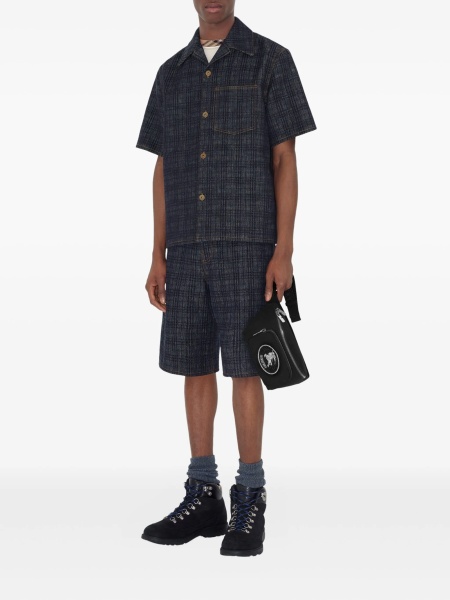 Borseta Burberry neagra din poliuretan si poliamida