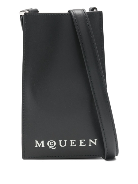 Husa mobil Alexander McQueen neagra din piele