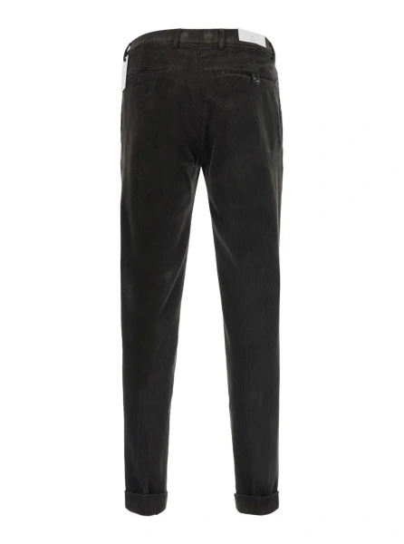 Pantaloni brown Pants with Pleat Details and Side Pockets in velvet for Men
