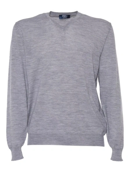 Pulovere Gray pullover in cool wool