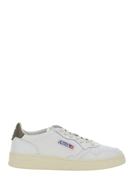 Sneakers 'Medalist Low' White and Brown Sneakers with Contrast Pull-tab in Leather for Men