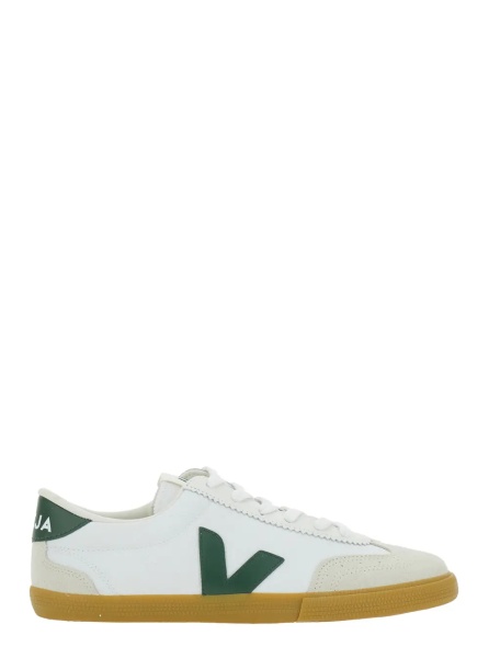 Sneakers 'Volley' White Low Top Sneakers with Patch Logo on the Side and Logo Lettering on the Rear in Canvas Unisex