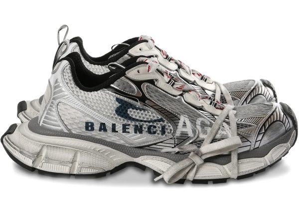 3XL Split Logo Sneakers