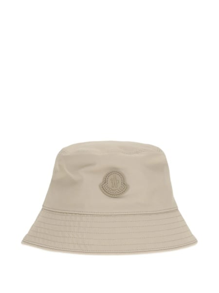 Basca Moncler neagra