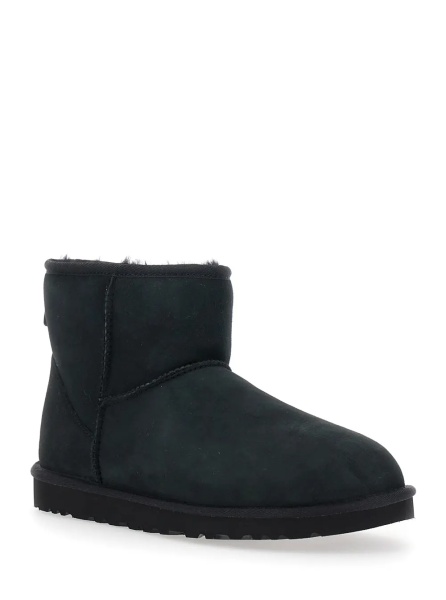 Ghete Boots 'Classic Mini' with Logo Patch on the Back and Fur Lining in Black Suede for Men
