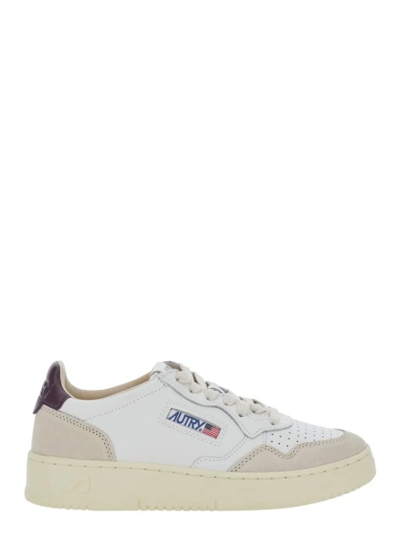 Sneakers 'Medalist' White Low Top Sneakers with Logo Patch on the Tongue in Leather for Women