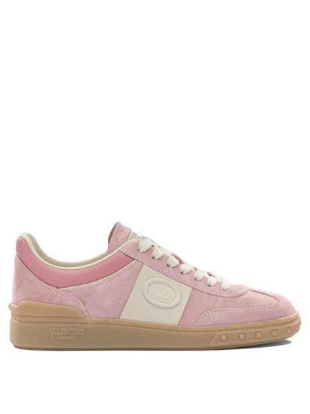 Sneakers & Slip-On