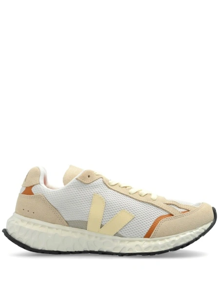 Sneakers VEJA neutri din poliester reciclat