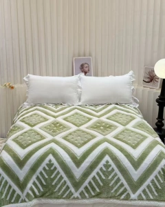 Patura Cocolino Dubla cu Blanita, Model Geometric, 200 x230 cm, Verde Deschis