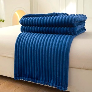 Patura cocolino cu dungi, 200x230cm - Culoare Albastru Inchis - Img 2