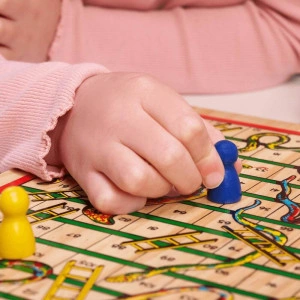 Snakes and Ladders & Ludo - Reversible Wooden Board Game [DEMO] - Img 2