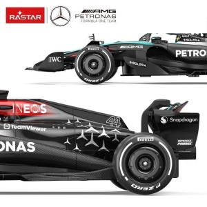 Automobil na daljinsko upravljanje Mercedes AMG F1 W15 E – Rastar - Img 3