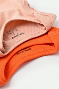 Set 2 body-uri fara maneci bebe unisex din bumbac organic si modal - Rodie/Piersica, BabyCosy (Marime: 3-6 Luni) - Img 3