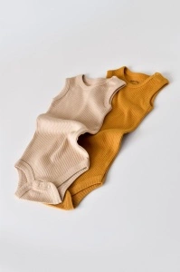 Set de 2 body-uri fara maneci din bumbac organic si modal - Mustar/Somon BabyCosy (Marime: 0-3 Luni) - Img 2