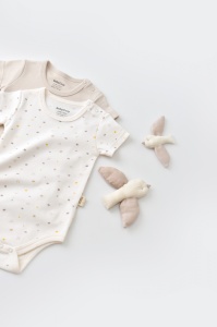 Set 2 body-uri bebe unisex -100% bumbac organic - Ecru cu buline, BabyCosy (Marime: 6-9 luni) - Img 3