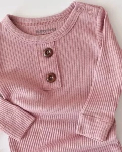 Salopeta cu maneca lunga si pantaloni lungi din bumbac organic si modal - Roz BabyCosy (Marime: 18-24 Luni) - Img 2