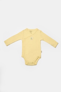 Set 4 piese:body, pantaloni, baveta si caciulita Bamboo, galben, BabyCosy, 50% bumbac+50%bambus (Marime: 6-9 luni) - Img 2