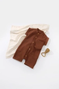 Salopeta de vara din muselina, BabyCosy, 100% bumbac organic, caramiziu (Marime: 9-12 luni) - Img 2