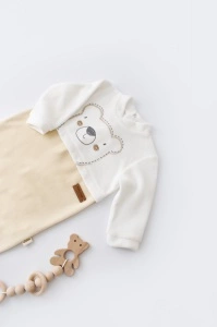 Salopeta Ursulet cu maneca lunga si botosei din 80%bumbac organic si 20% poliester - Crem, BabyCosy (Marime: 6-9 luni) - Img 2
