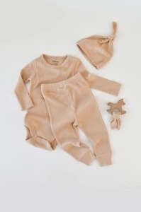Set 3 piese: body cu maneca lunga, pantaloni lungi si caciulita din bumbac organic si modal - Somon, BabyCosy (Marime: 12-18 Luni) - Img 2