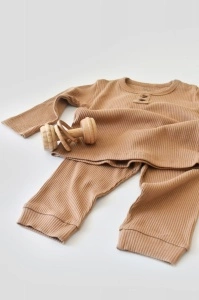 Set bluzita cu maneca lunga si pantaloni lungi din bumbac organic si modal - Maro BabyCosy (Marime: 6-9 luni) - Img 2