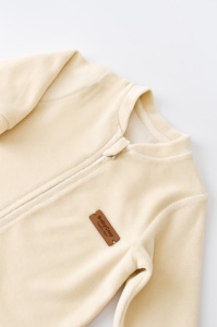 Salopeta cu maneca lunga si fermoar din 80%bumbac organic si 20% poliester -Crem, BabyCosy (Marime: 3-6 Luni) - Img 3