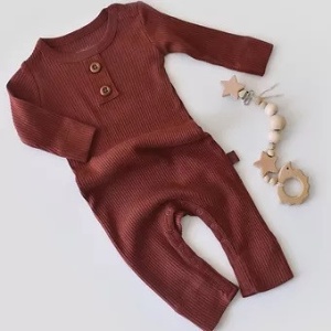 Salopeta cu maneca lunga si pantaloni lungi din bumbac organic si modal - Caramiziu BabyCosy (Marime: 9-12 luni) - Img 1