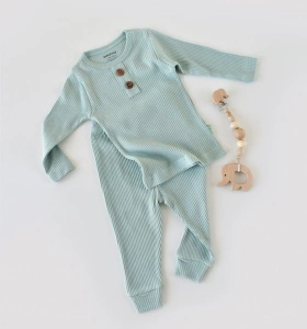 Set bluzita cu maneca lunga si pantaloni lungi din bumbac organic si modal - Mint BabyCosy (Marime: 6-9 luni)
