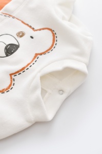 Salopeta Ursulet cu maneca lunga si botosei din 80%bumbac organic si 20% poliester - Portocaliu, BabyCosy (Marime: 3-6 Luni) - Img 2
