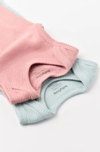 Set 2 body-uri fara maneci bebe unisex din bumbac organic si modal - Mint/Rose, BabyCosy (Marime: 3-6 Luni) - Img 2