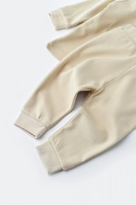 Set bluzita cu maneca lunga si pantaloni lungi - bumbac organic 100% - Crem, BabyCosy (Marime: 6-9 luni) - Img 2