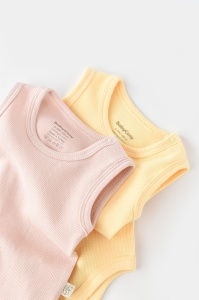 Set 2 body-uri fara maneci bebe unisex -100% bumbac organic - Galben/Roz, BabyCosy (Marime: 9-12 luni) - Img 2