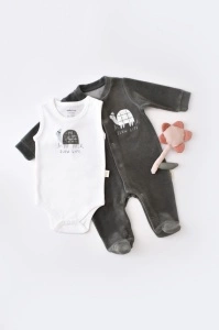 Set Broscuta cu salopeta si body din 80%bumbac organic si 20% poliester - Antracit, BabyCosy (Marime: 0-3 Luni)