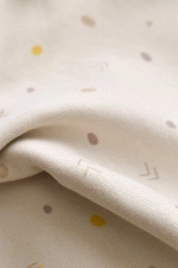 Set 2 body-uri cu maneca lunga petreceute bebe unisex -100% bumbac organic - Crem cu buline, BabyCosy (Marime: 6-9 luni) - Img 2