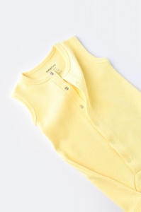 Salopeta fara maneci si pantaloni scurti - 100% bumbac organic - Galben, BabyCosy (Marime: 9-12 luni) - Img 2