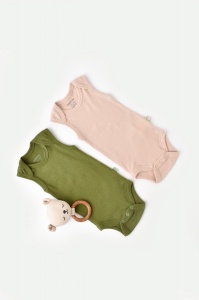 Set 2 body-uri fara maneci bebe unisex din bumbac organic si modal - Verde/Blush, BabyCosy (Marime: 3-6 Luni)