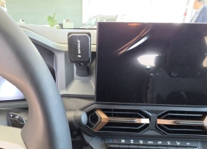 Suport auto magnetic ZEG3D montat pe sistemul YouClip la Dacia Duster