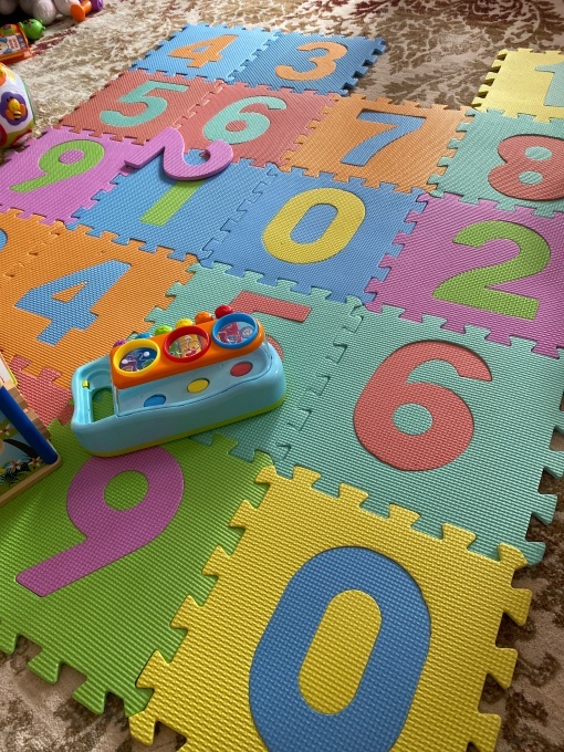 Covoras tip Puzzle cu Litere EBA, Spuma Multicolor, 9 Placi, 31.5 x 31.5 cm - Img 3