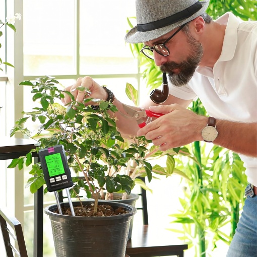 Tester Sol Profesional 6 in 1 Digital, pH Metru, Umiditate, Temperatura, Fertilitate si Lumina, Ecran LCD Rotativ, pentru Plante si Gradina - Img 4