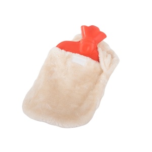 Perna pentru apa calda EBA, capacitate 2 l, Cauciuc, cu husa pufoasa, Model caine, Crem