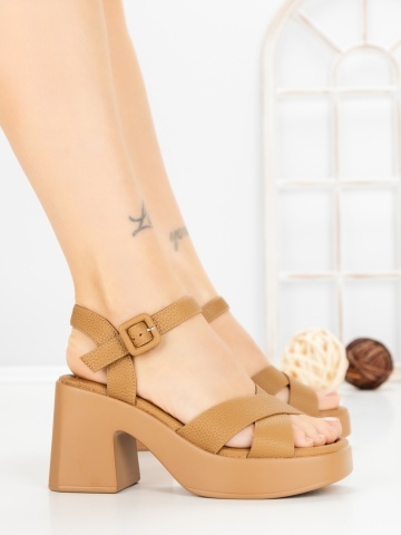 Дамски сандали с дебел ток и платформа Roselia Светлокафяво - Img 3