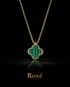 Colier Roxé auriu cu pandantiv trifoi verde cu dungi – material inoxidabil, 40 cm, reglabil - Img 2
