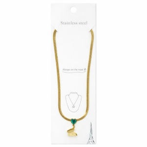 Colier Roxe cu pandantiv inimă verde și fluture auriu, 40 cm, reglabil – bijuterie elegantă
