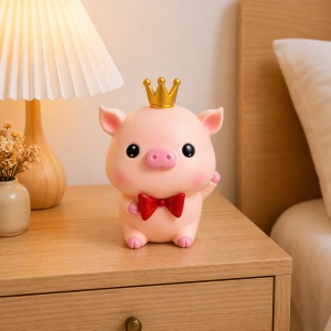 Pușculiță purceluș roz 22 cm cu fundă roșie – cutie economii cu capac inferior - Img 3