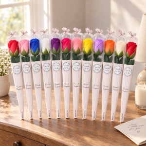Trandafiri artificiali parfumați, set 12 bucăți, mix culori, ambalați individual, 25 cm - Img 3