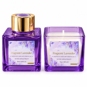 Set cu lumânare din soia și difuzor cu bețișoare, parfum lavanda, cutie mov - Img 2