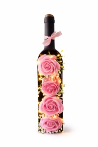 Sticla Decorativa cu 4 Trandafiri Roz si LED, Cadou Romantic Elegant, 31x7x9 cm