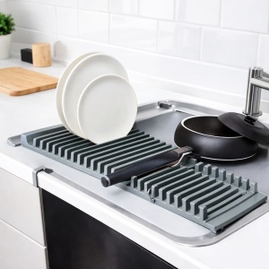 Suport multifuncțional pentru vase din plastic, culoare neutră, ideal pentru uscare vase