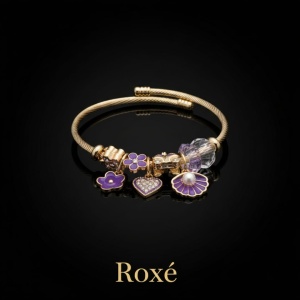 Bratara dama ROXE aurie cu charmuri flori si scoica, model elegant cu cristale - Img 5